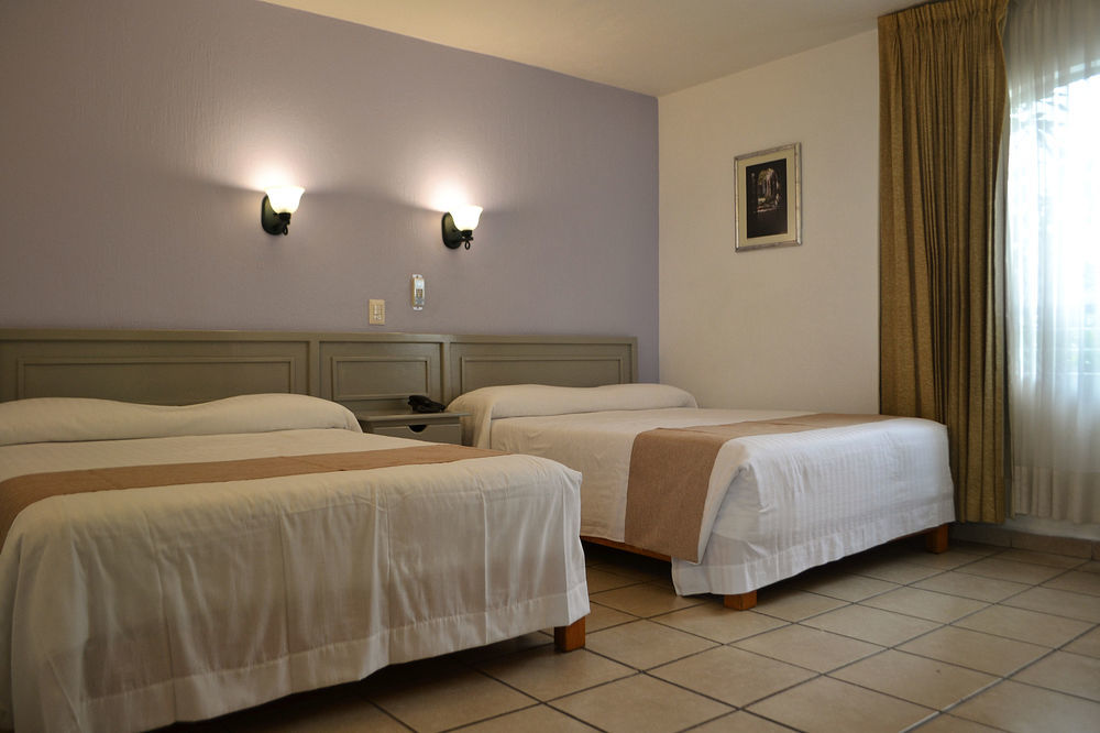 Hotel Villa Del Sol Expo Гвадалахара Экстерьер фото