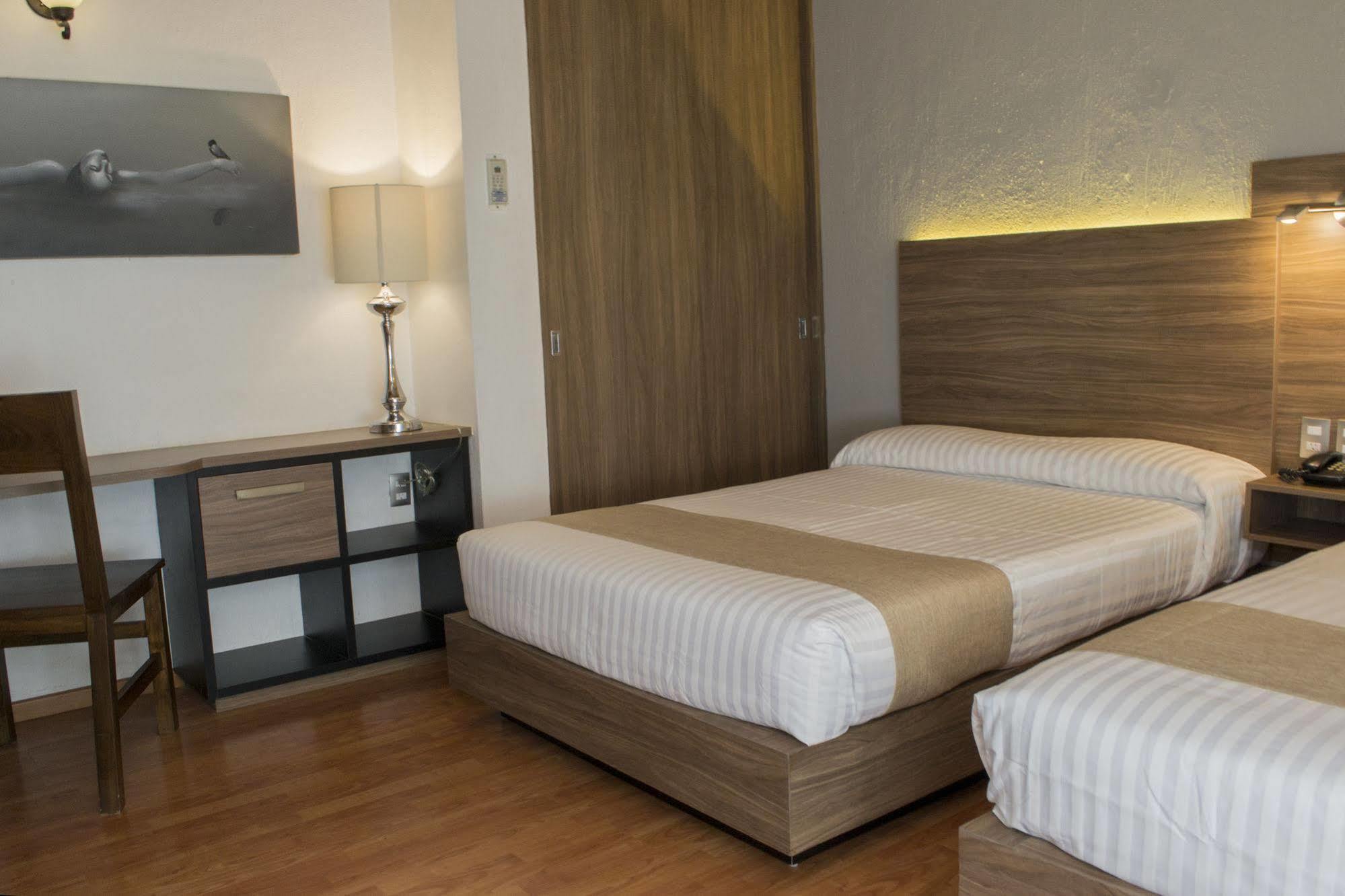 Hotel Villa Del Sol Expo Гвадалахара Экстерьер фото