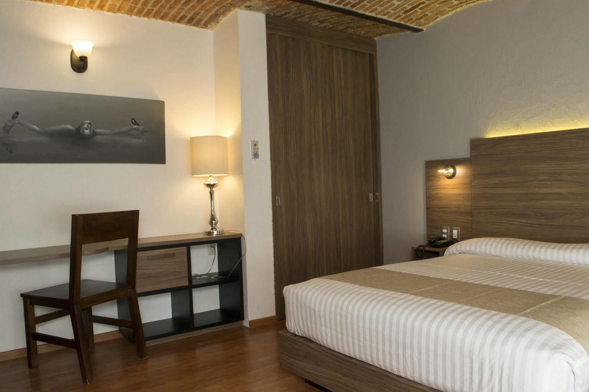 Hotel Villa Del Sol Expo Гвадалахара Экстерьер фото