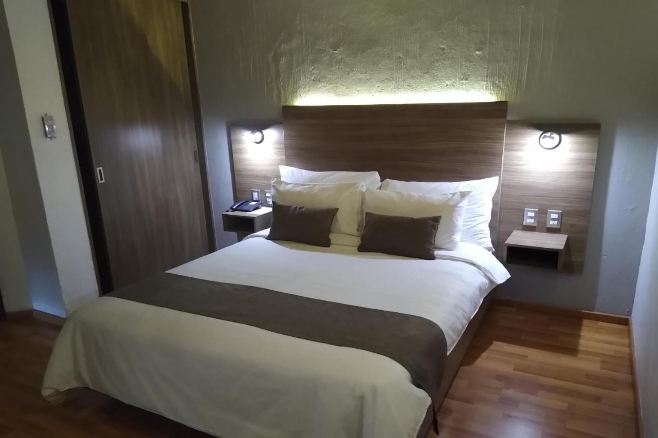 Hotel Villa Del Sol Expo Гвадалахара Экстерьер фото