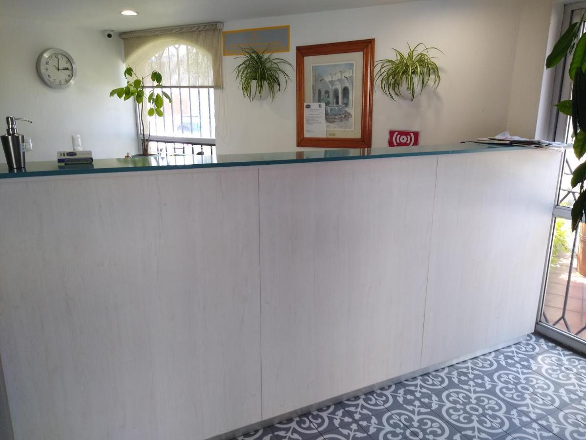 Hotel Villa Del Sol Expo Гвадалахара Экстерьер фото